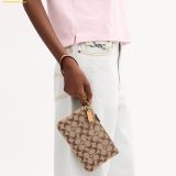  Ví Dài Coach Essential Small Wristlet In Signature Jacquard Khaki Light Peach CER36 