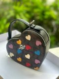  Túi Đeo Chéo Coach Heart Crossbody Signature Canvas Heart Print CP022 