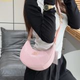  Túi Đeo Vai MLB Diamond Embo Hobo Bag New York Yankees Pink 7ACRMD75N-50PKM Hồng 