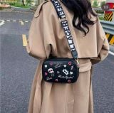  Túi Đeo Chéo Karl Lagerfeld Paris Maybelle Camera Crossbody Eyes Leather In Black LH2EU9BJ 