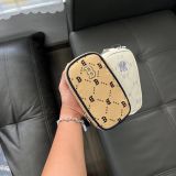  Túi Đeo Chéo MLB Diamond Monogram Phone Pouch Boston Red Sox Beige 7ACRMD94N-43BGS 