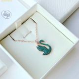  Dây Chuyền Swarovski Iconic Swan Pendant Swan, Green, Rose Gold-Tone Plated 5650067 