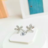  Bông Tai Swarovski Volta Stud Earrings Bow, Small, White, Rhodium Plated 5647579 