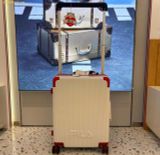  Vali Kéo FILA Ribbed Hard Shell Luggage 22 Inch Màu Trắng 