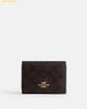 Ví Coach Card Holder Wallet In Signature Canvas CZ034