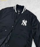  Áo Khoác Bomber New Era New York Yankees Varsity Jacket Đen 
