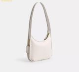  Túi Đeo Chéo Coach Curve Zip Bag CAF11 