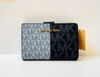  Ví Gập Bucket Michael MK Jet Set Medium Logo Wallet Navy Logo 