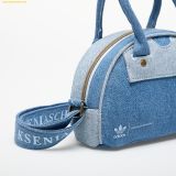  Túi Đeo Chéo Adidas Bowling Bag 