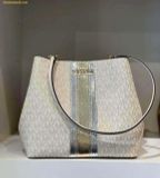  Túi Bucket Michael Kors Signature Pratt Metallic Medium Bucket Bag Pale Gold Trắng Logo 