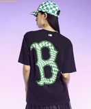 Áo Phông MLB Checkerboard Clipping Logo Overfit Short Sleeve T-Shirt BOS (Black) 3ATSO0233-43BKS 