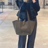  Túi Đeo Vai Coach Hadley Turnlock Tote Bag Army Green CCC76 