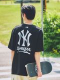  Áo Phông MLB New York Yankees Basic Street Logo Overfit Short Sleeve T-Shirt 3ATSB5153-50BKS Đen 
