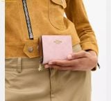  Ví Gập Coach Snap Wallet In Signature Canvas With Charm Powder Pink CEC34 
