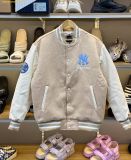  Áo Khoác Bomber New Era New York Yankees Màu Beige – Tay Da Trắng 