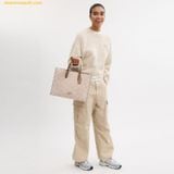  Túi Tote Coach Maggie Tote Bag In Blocked Signature Canvas Sand CY677 