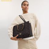  Túi Tote Coach Maggie Tote Bag In Blocked Signature Canvas Walnut CY677 