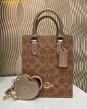  Túi Đeo Chéo Coach Set Boxed Mini Tote Bag And Mirror Bag Charm Set In Signature Canvas 
