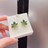 Bông Tai, Khuyên Tai Swarovski Gema stud earrings Mixed cuts, Flower, Green, Gold-tone plated 5658400 