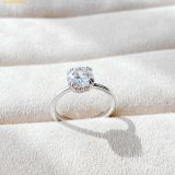 Nhẫn Swarovski Stilla cocktail ring Round cut, White, Silver-tone finish 5717938 