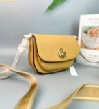  Túi Đeo Chéo Marc Jacobs The Turn Lock Logo Leather Crossbody Mini Bag 
