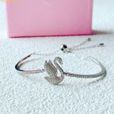  Lắc Tay , Vòng Tay Swarovski Iconic Swan Bangle Swan, White, Rhodium Plated 5649772 
