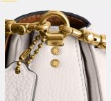  Túi Đeo Chéo Coach Cassie 19 Crossbody Bag - CV437 Trắng 