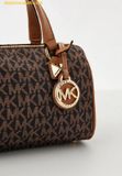  Túi Trống Michael Kors Grayson Bag And Keychain Nâu Logo 