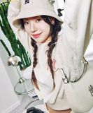  Áo Sweat Crop MLB Women's Basic Velvet Crop Man-to-Man NY (Ivory) 3FMTB0924-50IVS 