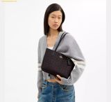  Túi Tote Coach Fiona Zip Tote Bag In Signature Canvas CBT18 Đen Logo 