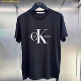  Áo Thun Calvin Klein Jeans Monogram Logo T-Shirt Màu Trắng / Đen (Chữ Thêu) 