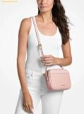  Túi Đeo Chéo MICHAEL KORS jet set travel large signature logo camera crossbody bag powder blush 