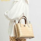  Túi Tote Coach Embossed Willow Tote - Handbag - Ivory C8562 