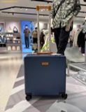  Vali kéo vỏ cứng FILA Hard-Shell Spinner 4 bánh Size 22 Xách Tay Cabin Màu Navy 