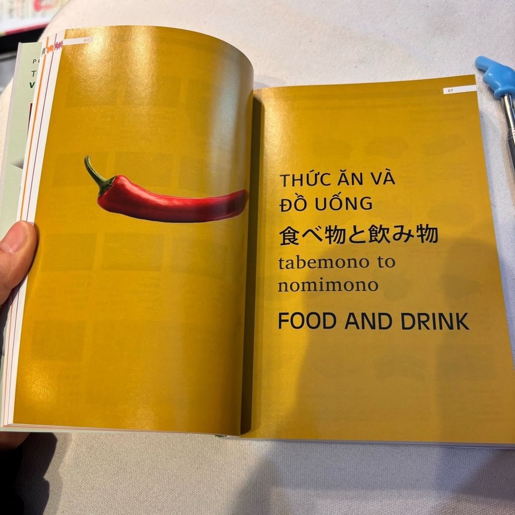 Pons General Reference - Trilingual Visual Dictionary Vietnamese - Japanese - English