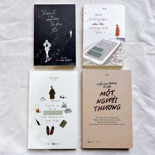 Combo sách ( Cuối Con Đường Sẽ Gặp Một Người Thương + Chúng Ta Rồi Sẽ Hạnh Phúc Theo Những Cách Khác Nhau + Anh Không Bận Chỉ Là Không Nhớ Em + Chúng Ta Đi Cùng Nhau Tới Đây Thôi )