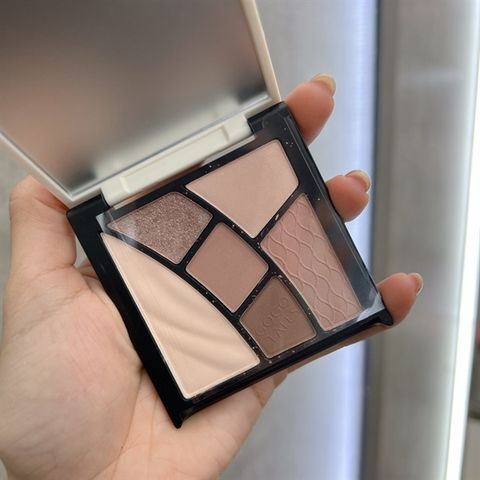 Phấn Mắt GogoTales 6 Ô GT758 (06/2028)