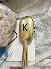 Lược Gỡ Rối Tóc Kérastase Brush Màu Vàng