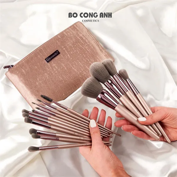 Bộ Cọ Trang Điểm 15 Cây Kèm Túi BH Cosmetics Lavish Elegance