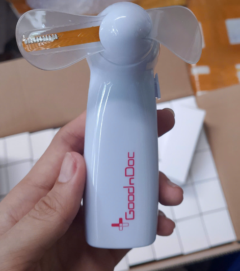 Quạt Cầm Tay Goodndoc