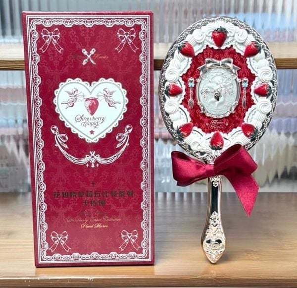 Gương Cầm Tay Flower Knows Strawberry Cupid