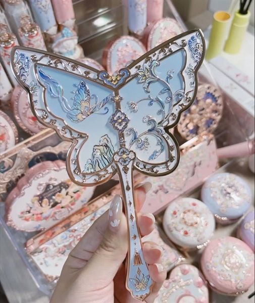 Gương cầm tay Flower Knows Butterfly 11.5 x 17cm