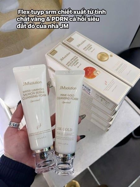 (Nhập Khẩu) Sữa Rửa Mặt JM Solution 220ml (11/2028)