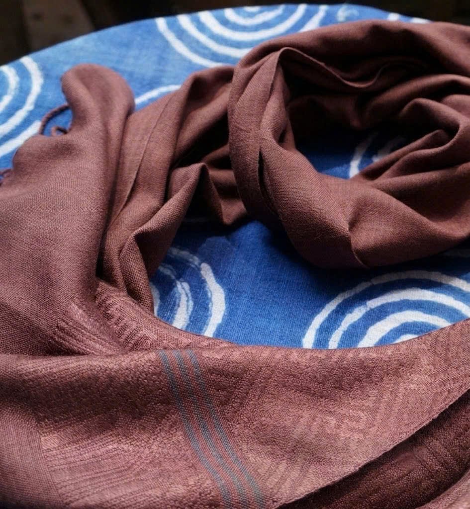 Khăn dệt 2 đầu, Hoa Tiến/ Hoa Tien Handwoven Two-End Scarf
