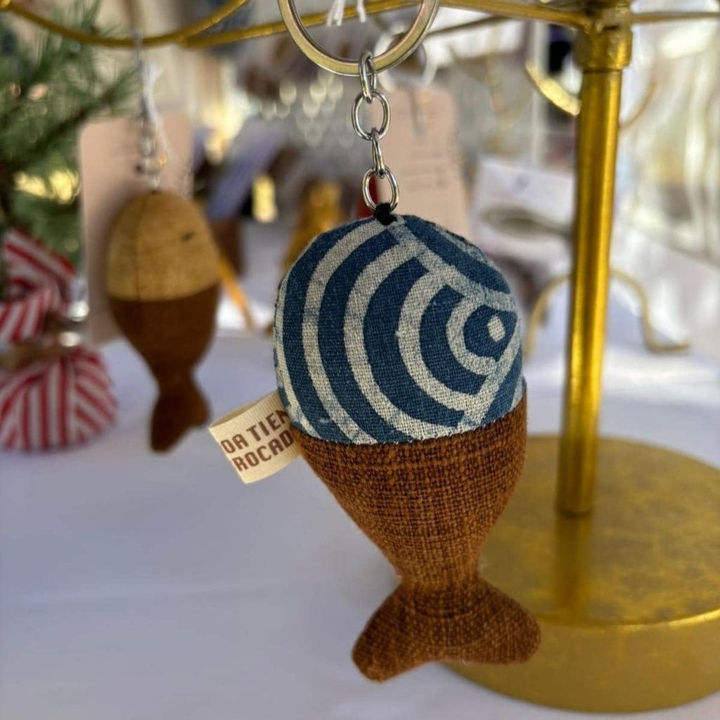 Móc khóa cá, Hoa Tiến/ Hoa Tien Handcrafted Fish Keychain