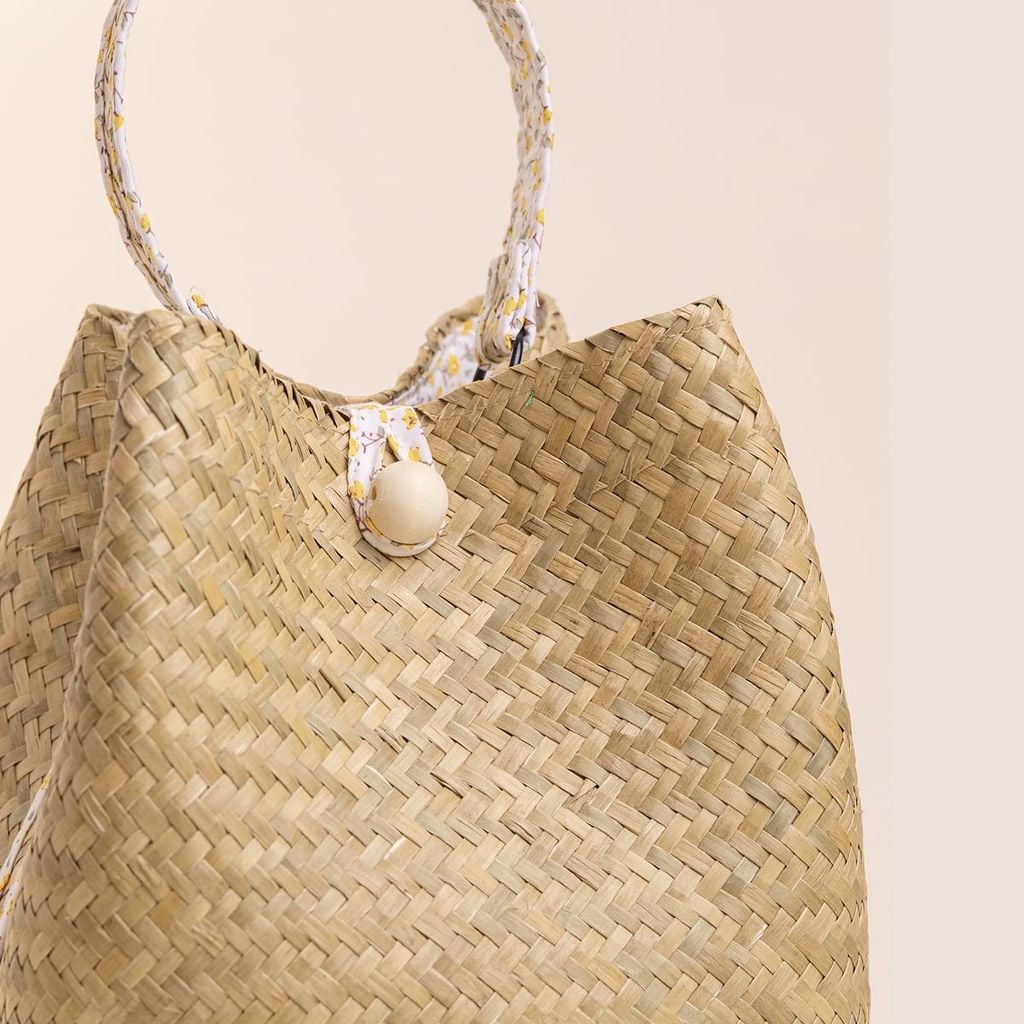 Túi đan tay cỏ bàng phối vải hoa, Huế / Seagrass floral handbag