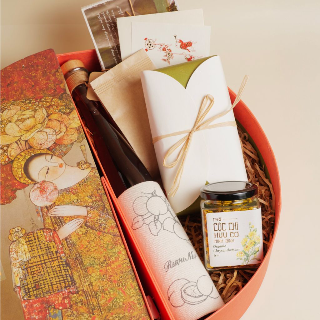 Hộp bán nguyệt Nàng Sen