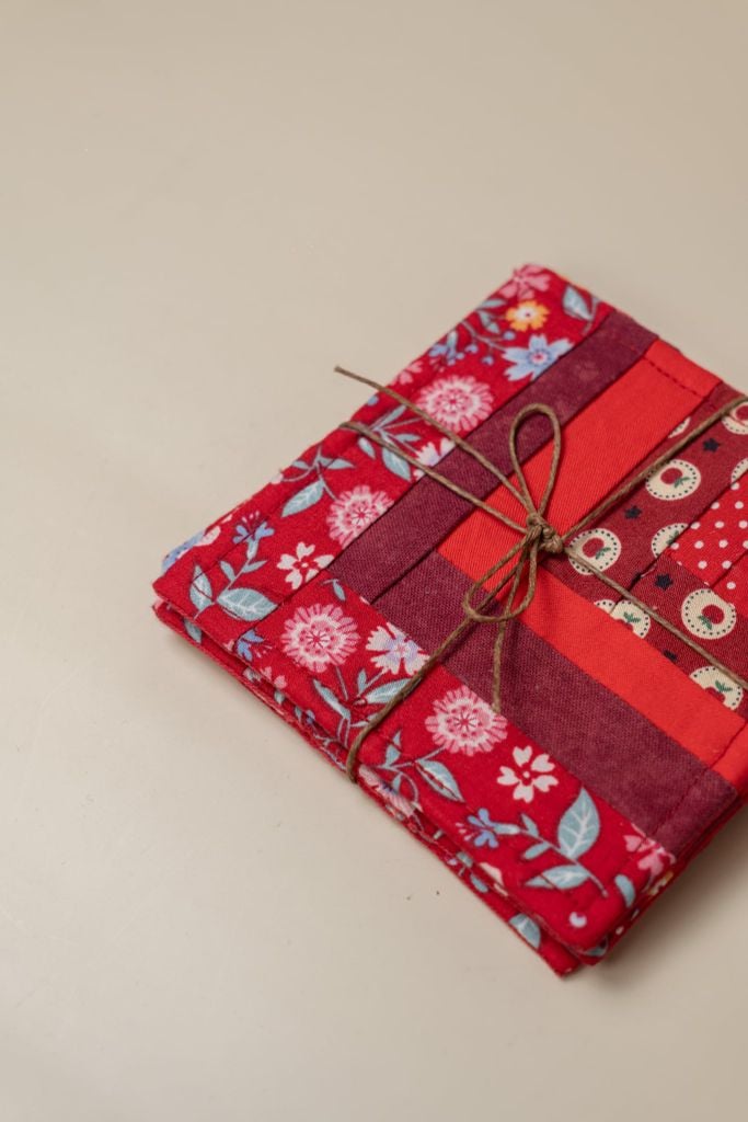 Set lót ly kantha 4 cái
