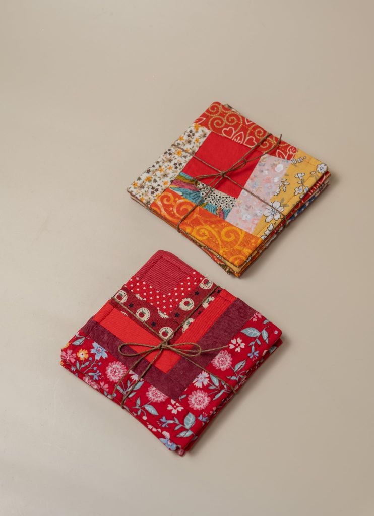 Set lót ly kantha 4 cái