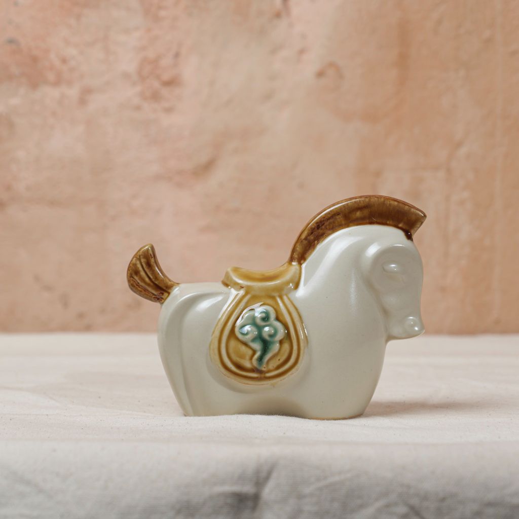 Ngựa mây cách điệu lục/lam (15x3x12cm)